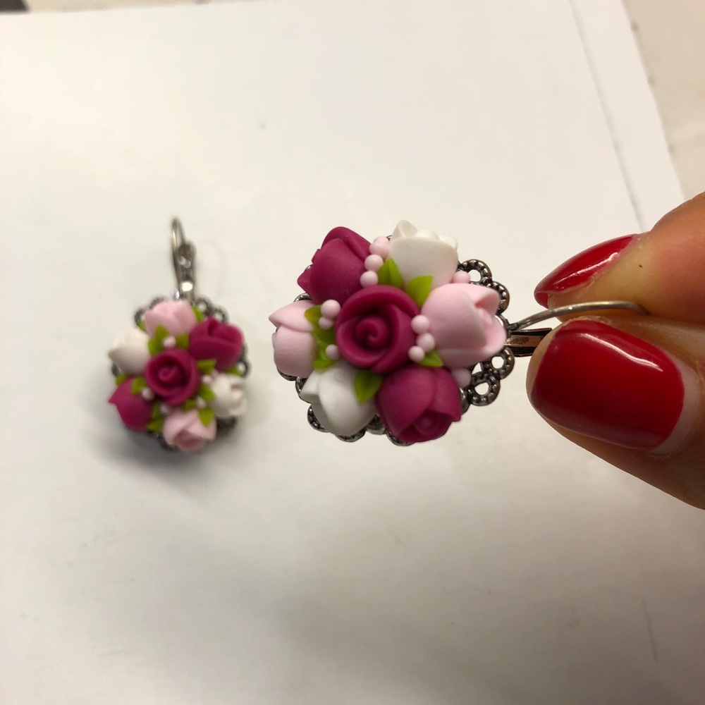 Gorgeous rose pink petals earrings feminine